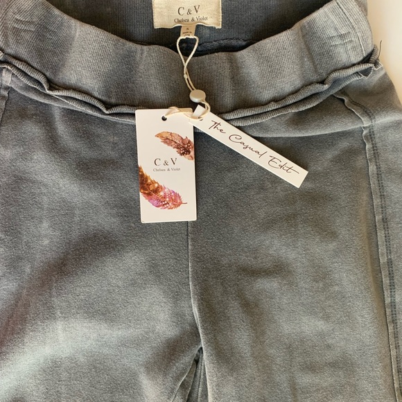 Chelsea & Violet New leggings, pants, jogger’s - size Small - Picture 6 of 8